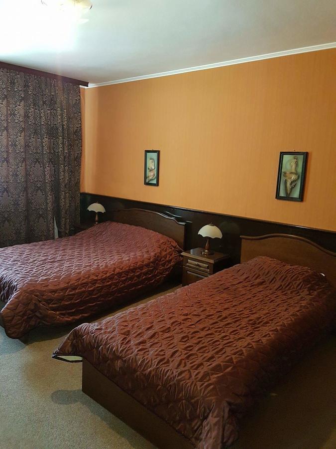 Motel Paradise Oryakhovo Екстер'єр фото